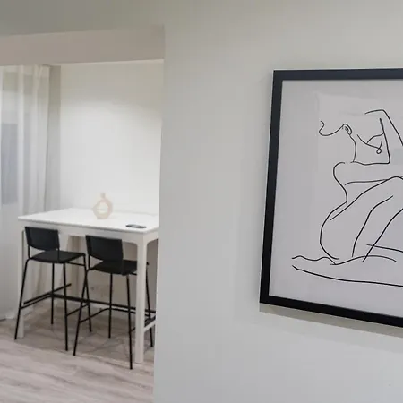 2 Pieces Διαμέρισμα *